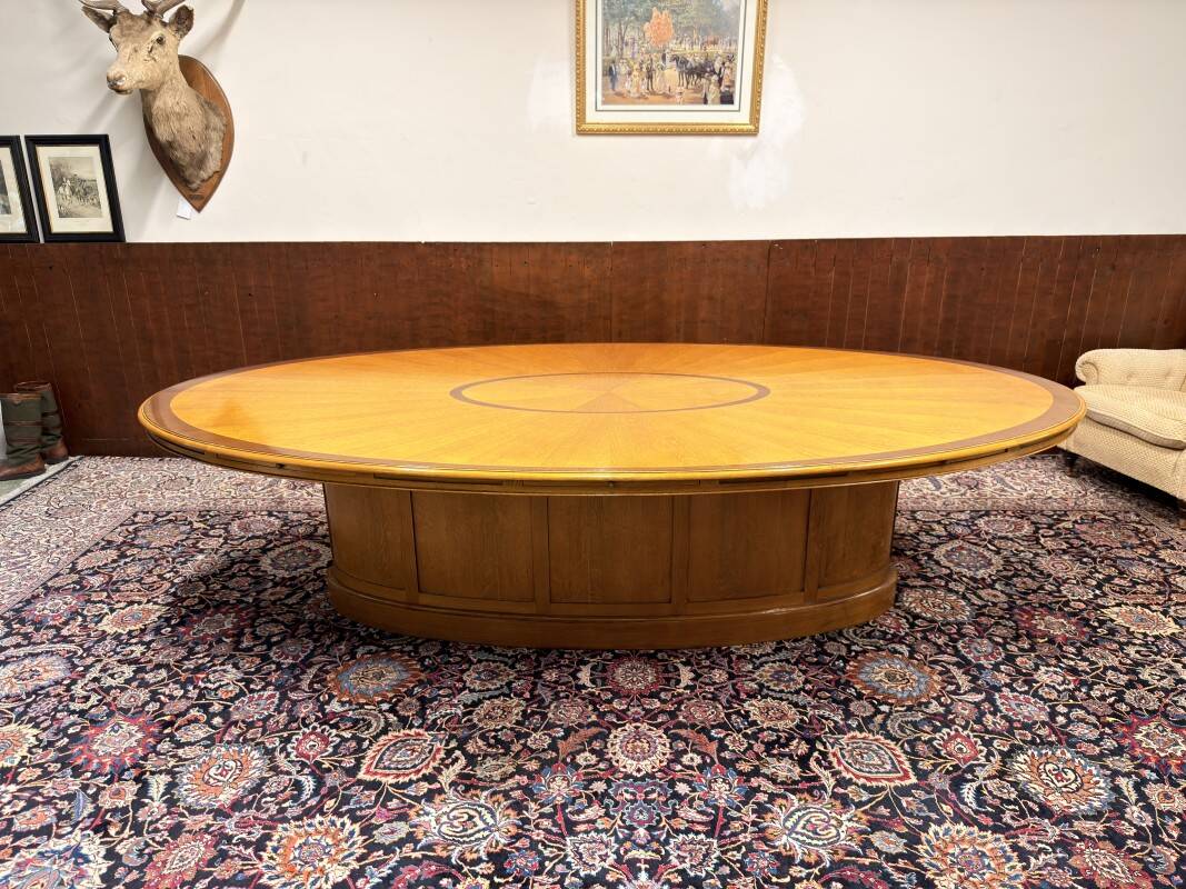 Grande table de conférence Globe Wernicke anglaise