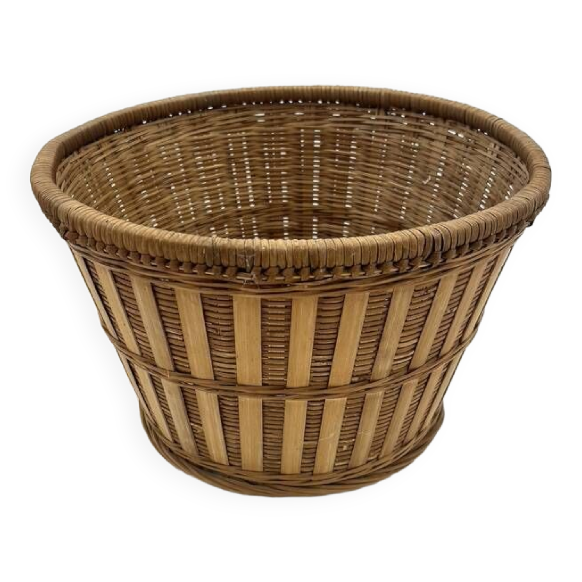 Wicker plant pot