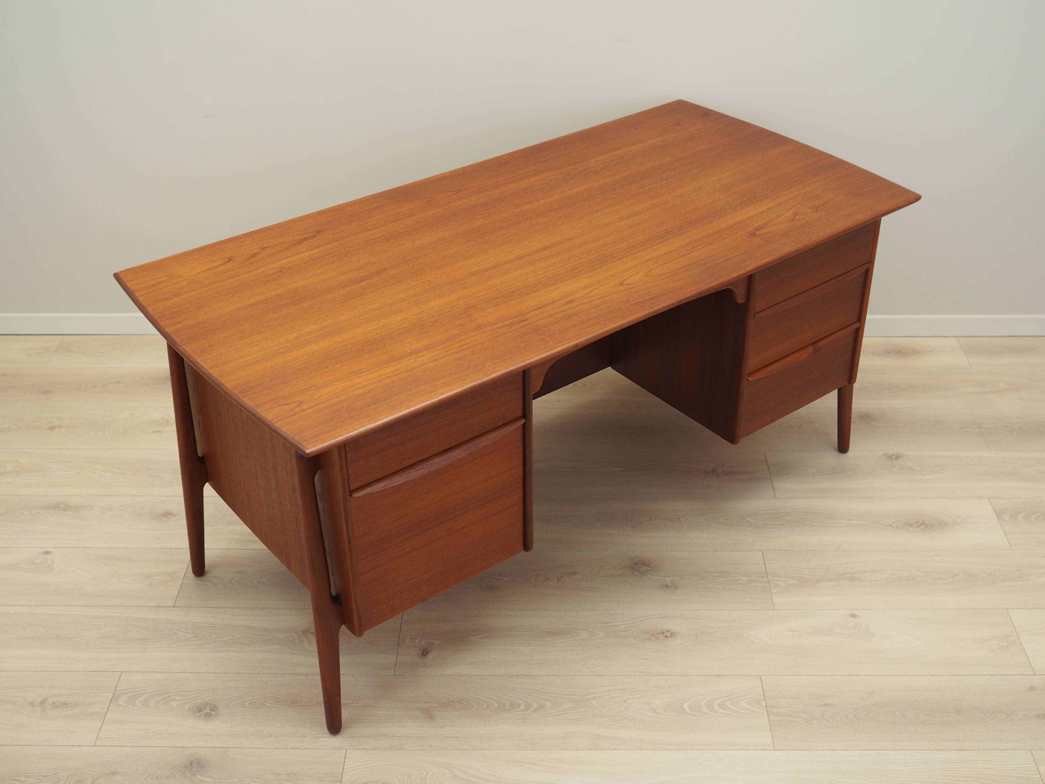 Teak desk, Danish design, 1960s, designer: Svend Age Madsen