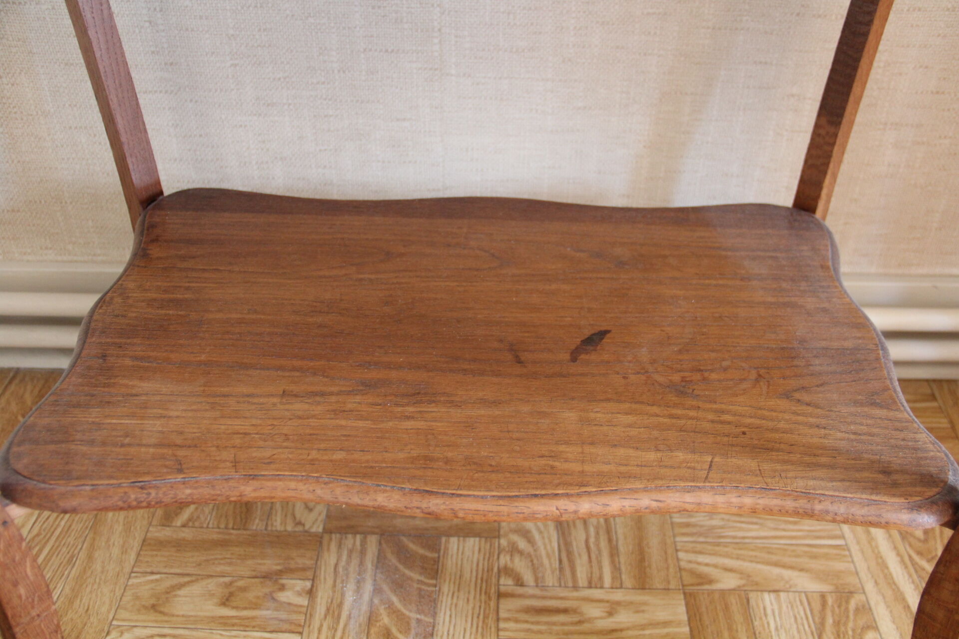Table d'appoint avec rangement en chêne
