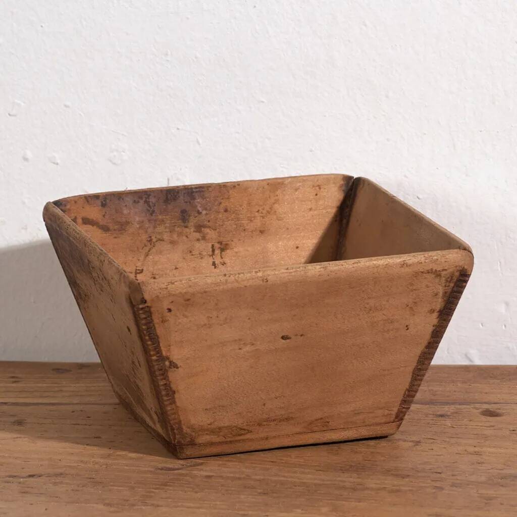 Small ancient bowl in primitive style (c.1920) #9