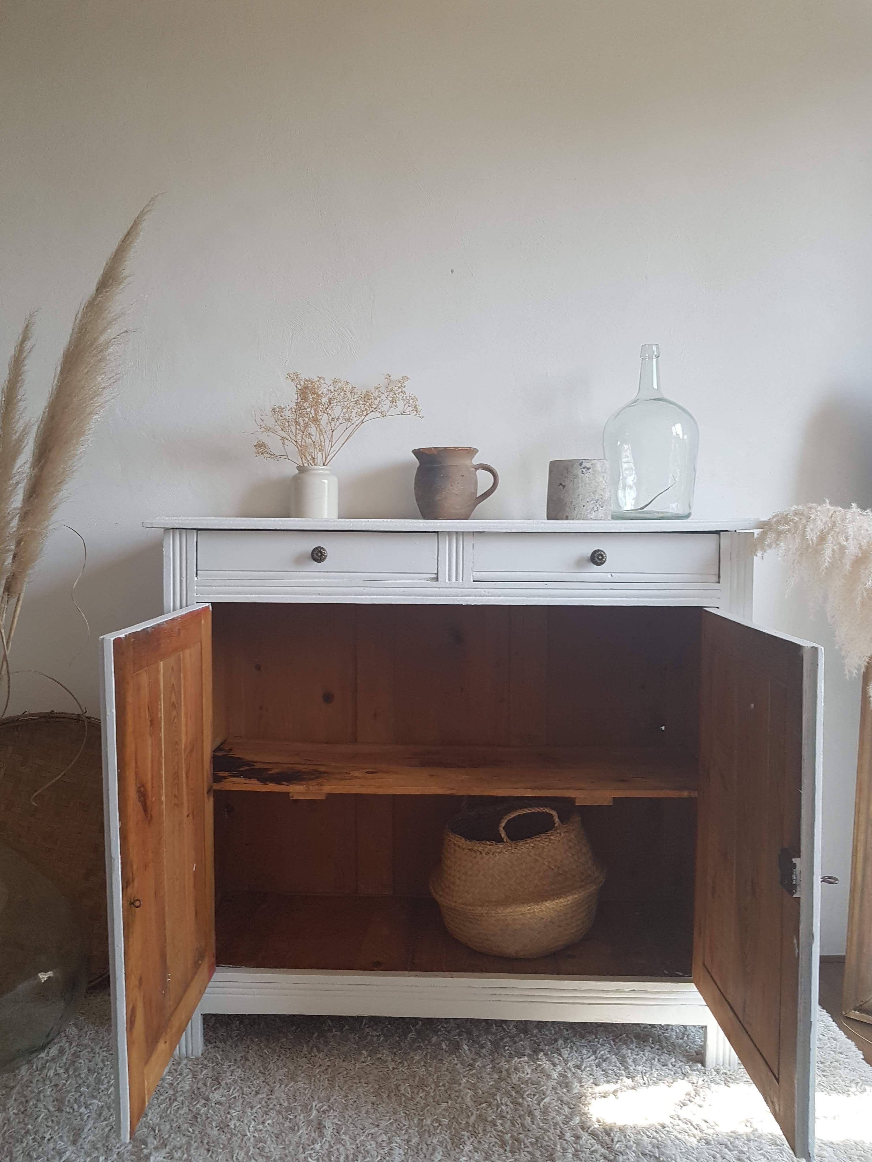 Old white Parisian buffet