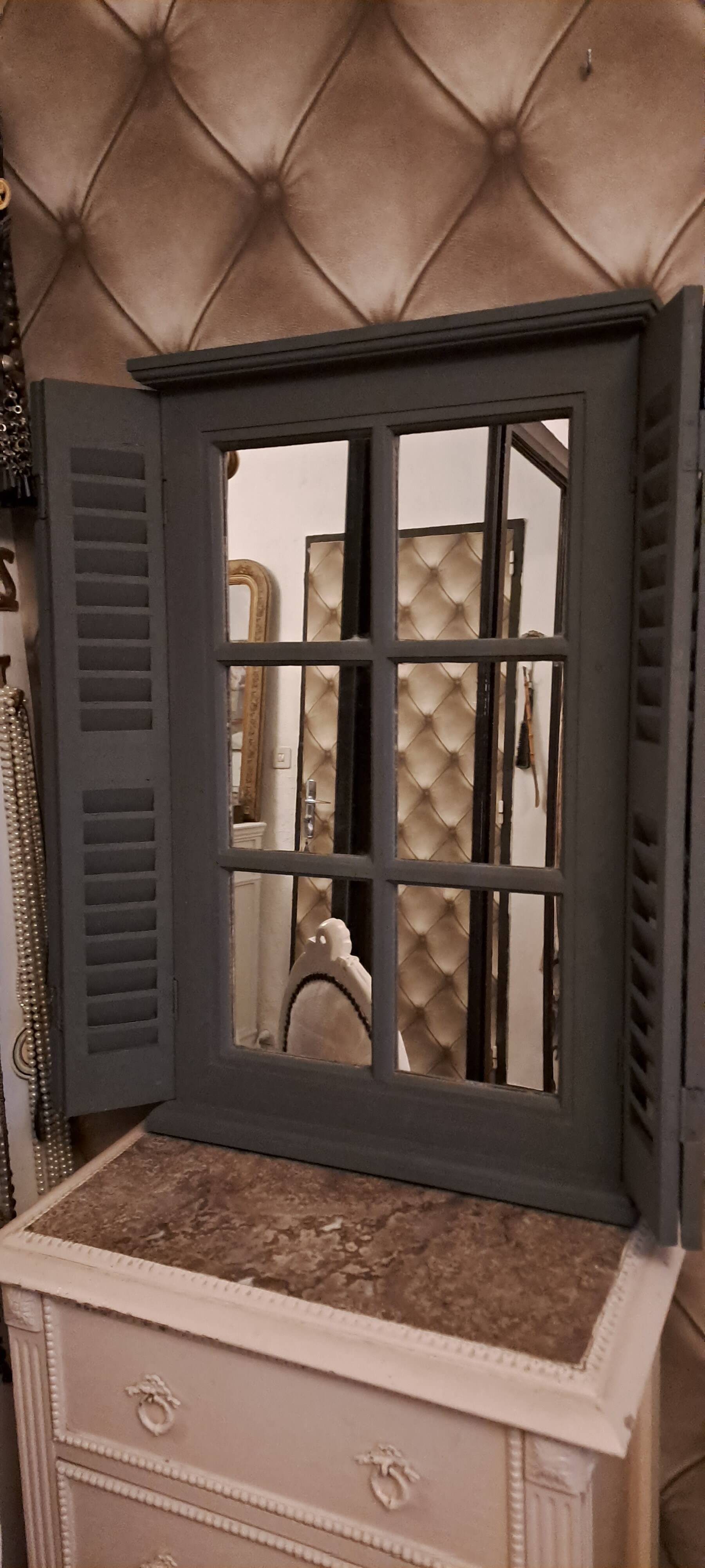 Dark grey wooden trompe l'oeil shutter mirror 1990 / wall decoration object Shutter-style mirror