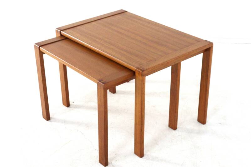Ensemble de 2 tables gigognes - teck - design danois
