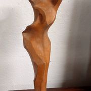 Figure féminine en terre cuite par Alberto Sparapani, XXe siècle