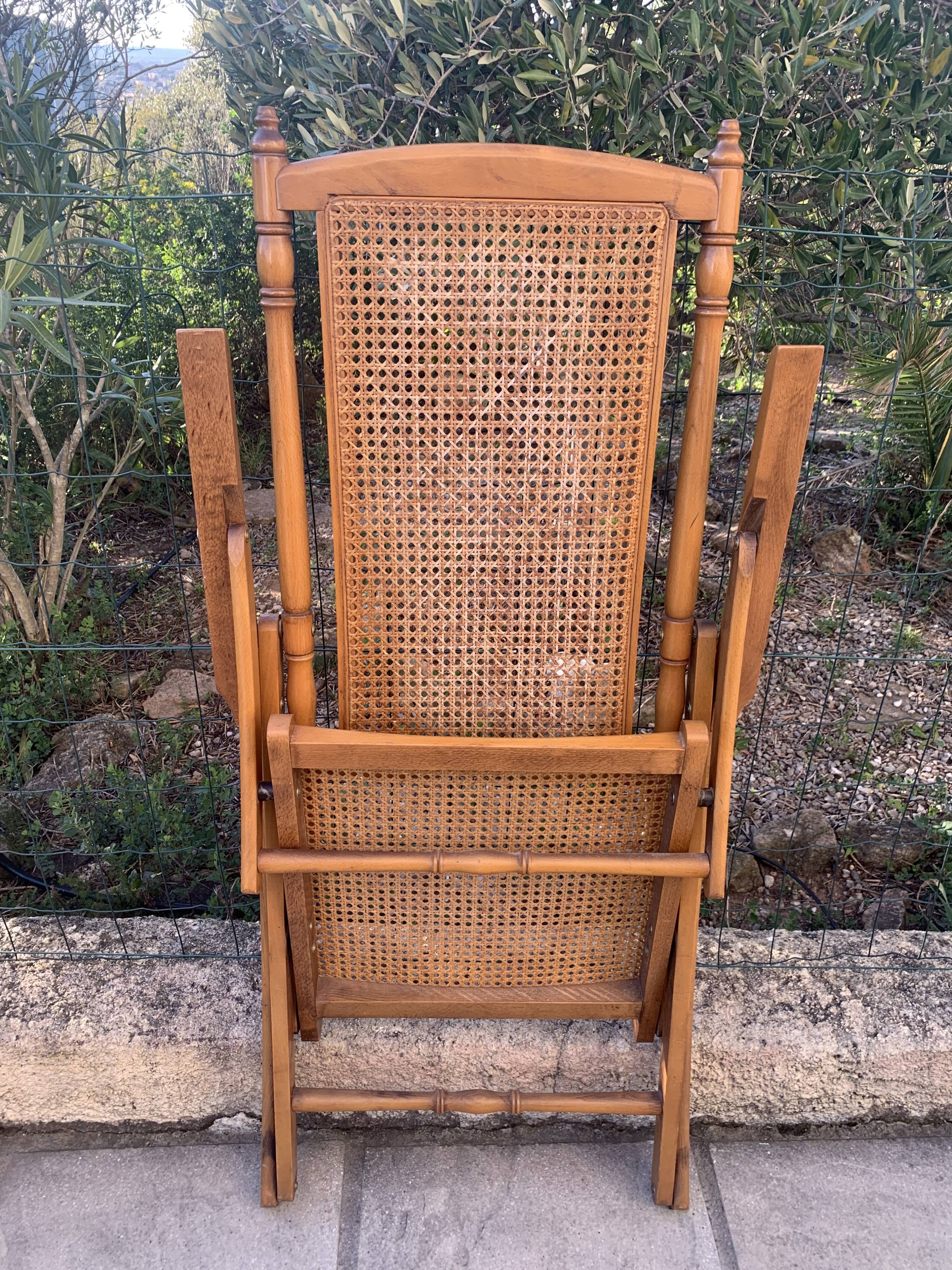 Vintage folding rocking chair