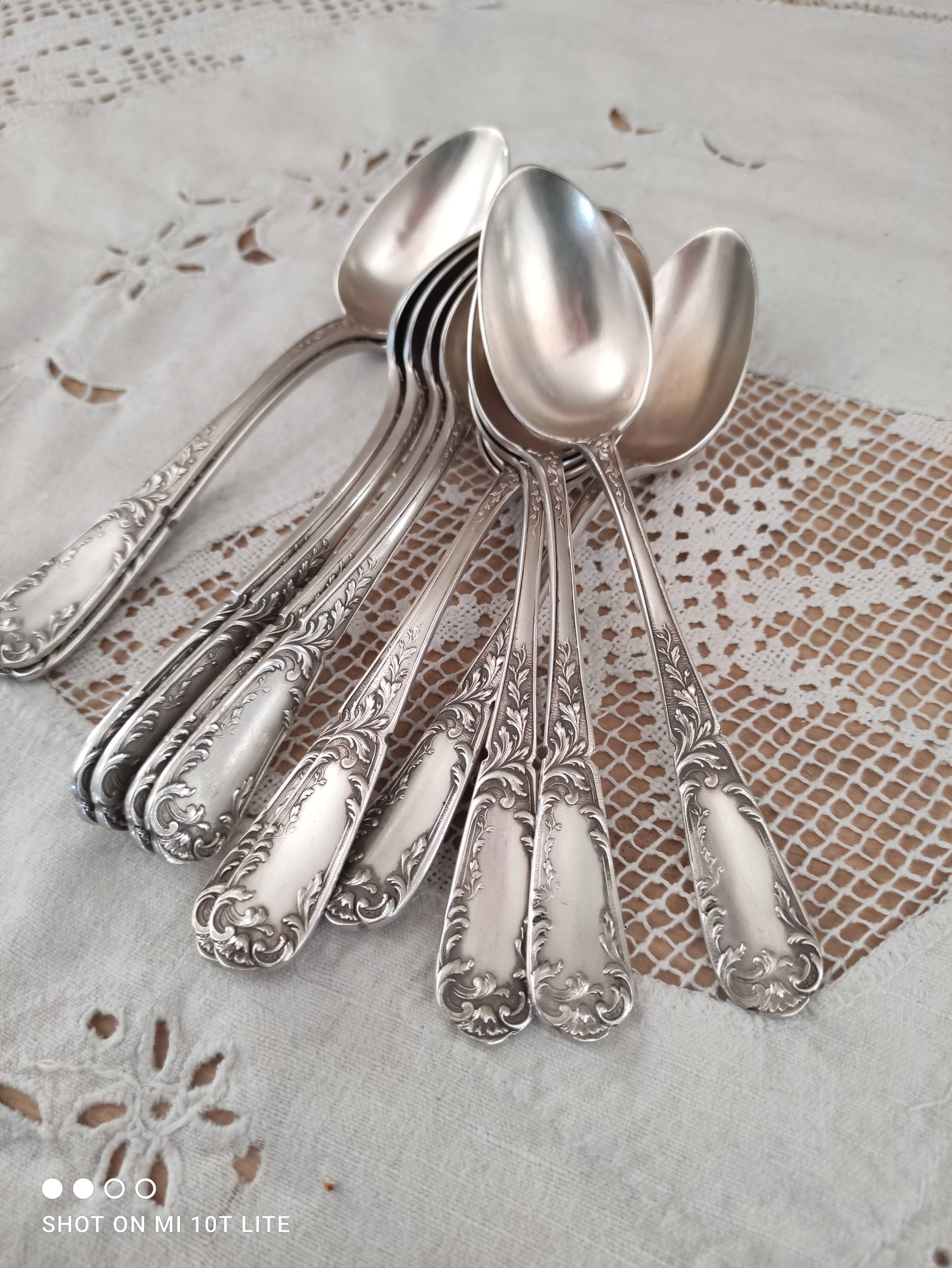 Lot of 12 small old spoons in silver metal