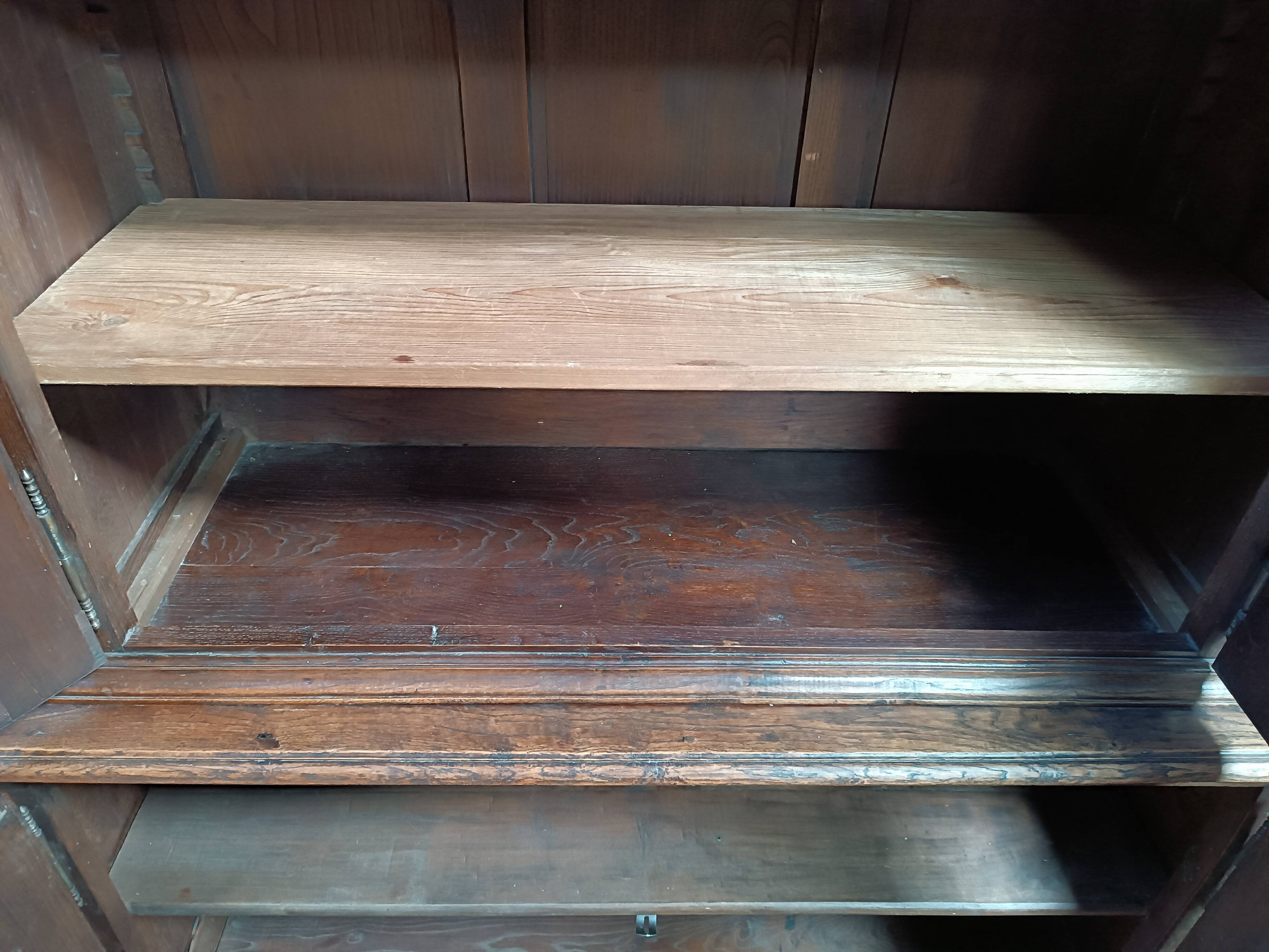 Louis XV buffet in carved oak