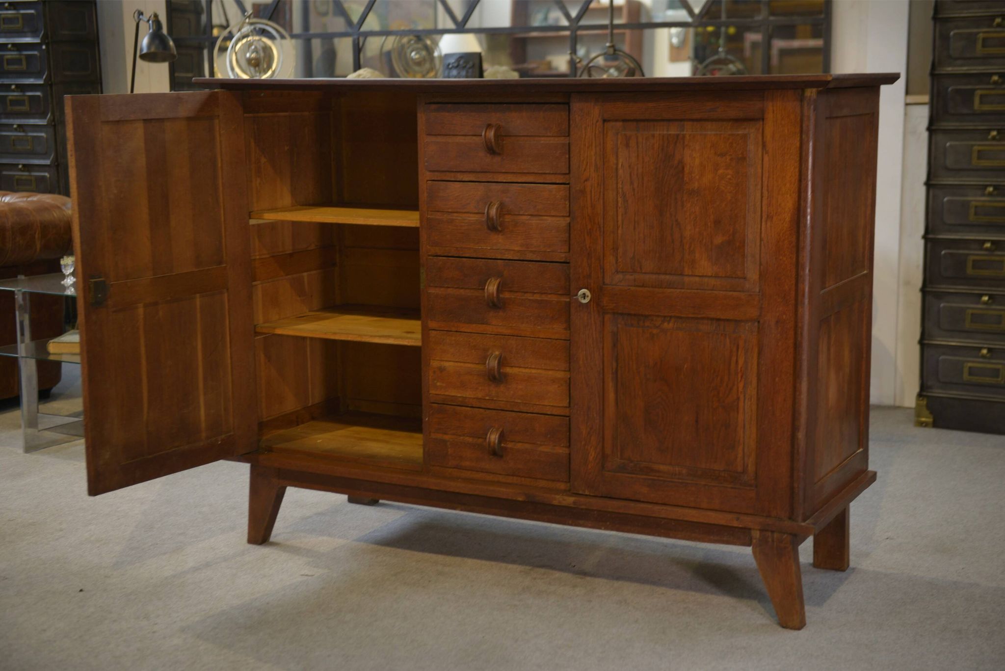 Buffet reconstruction en chêne par René Gabriel 1940’s