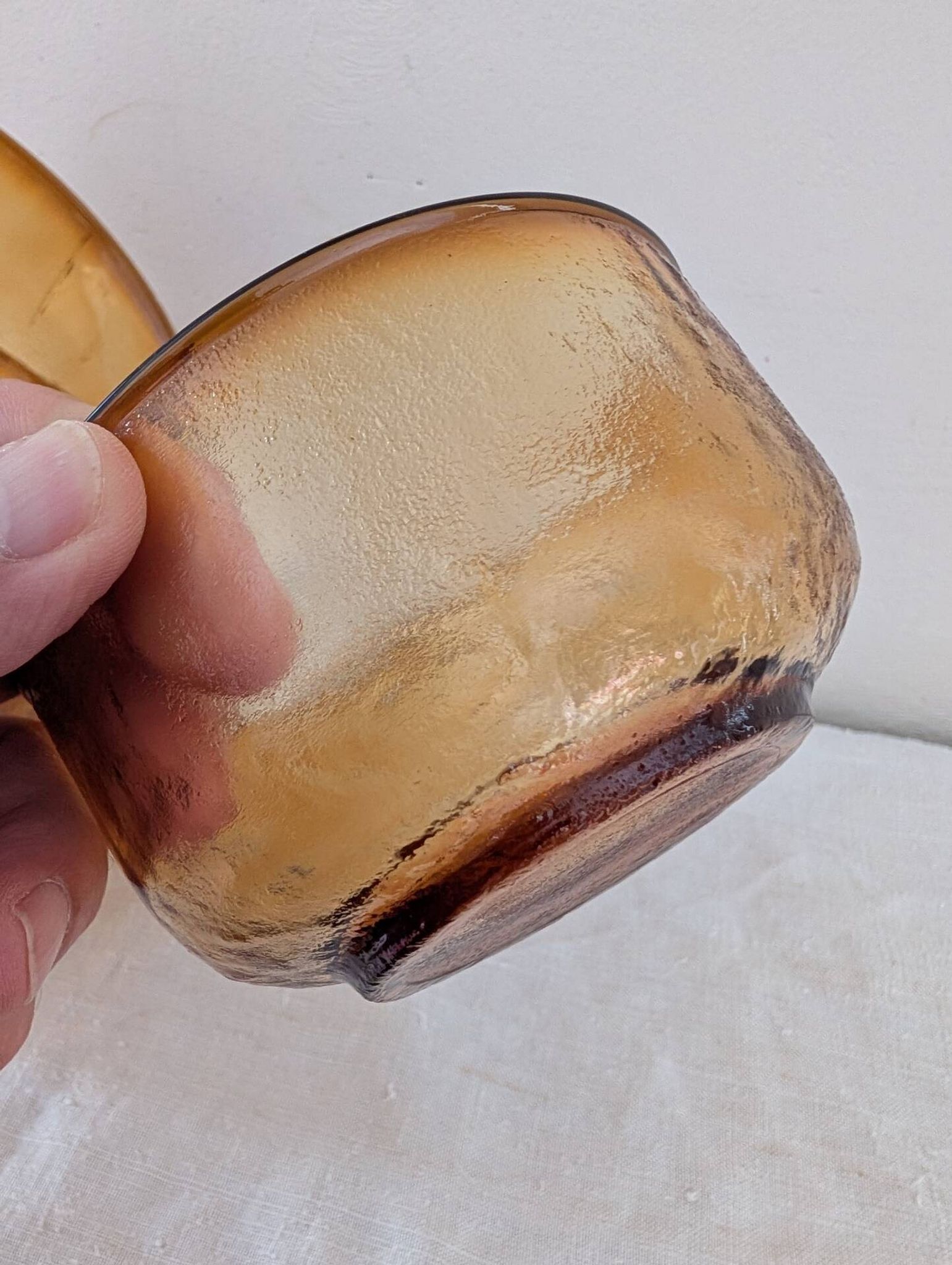 5 textured amber glass bowls – France, 1970s