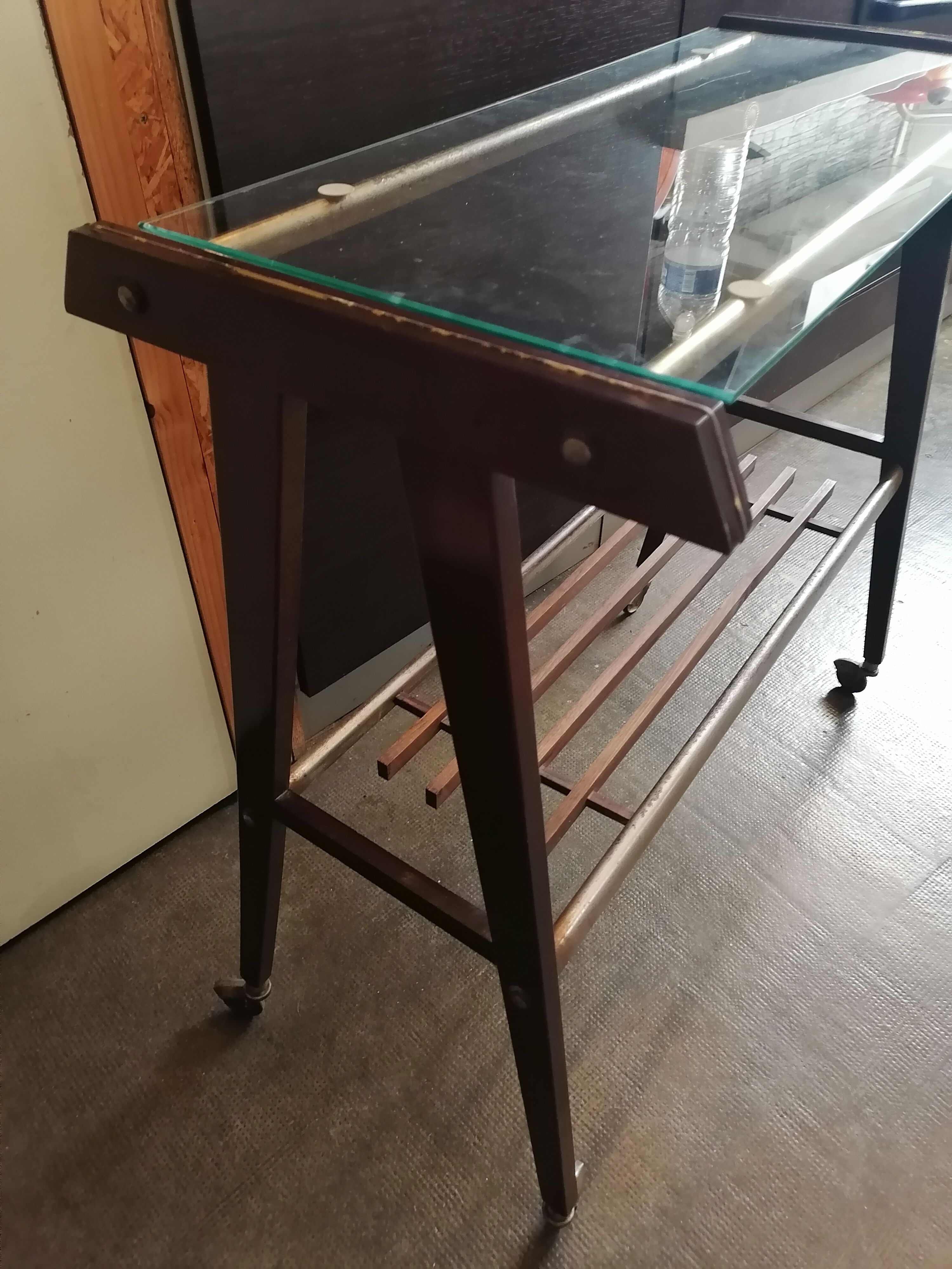 Side table served vintage casters 1960 Italian style metal glass