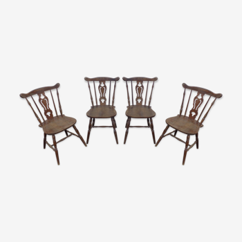 4 western-style chairs