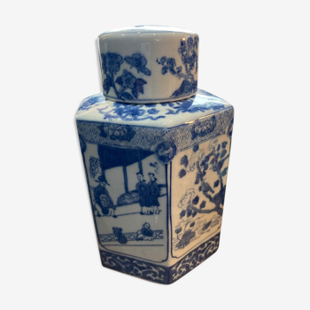 Pot à thé en porcelaine blanche et bleue circa 1950