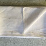 Damask tablecloth 175 x 200 scrolls and flowers