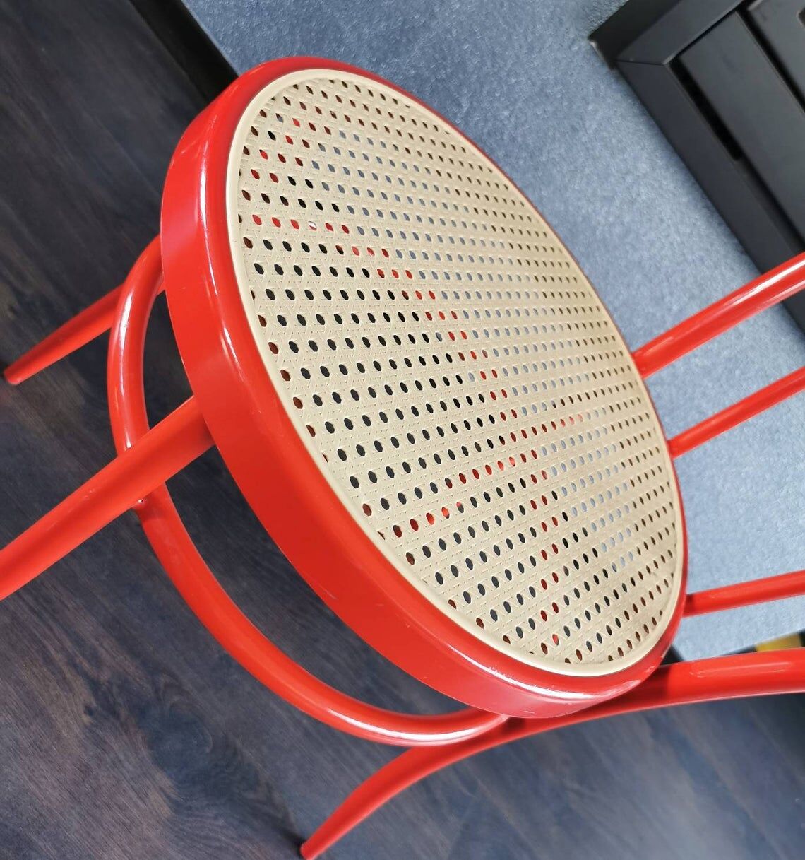 Red metal chair 90s