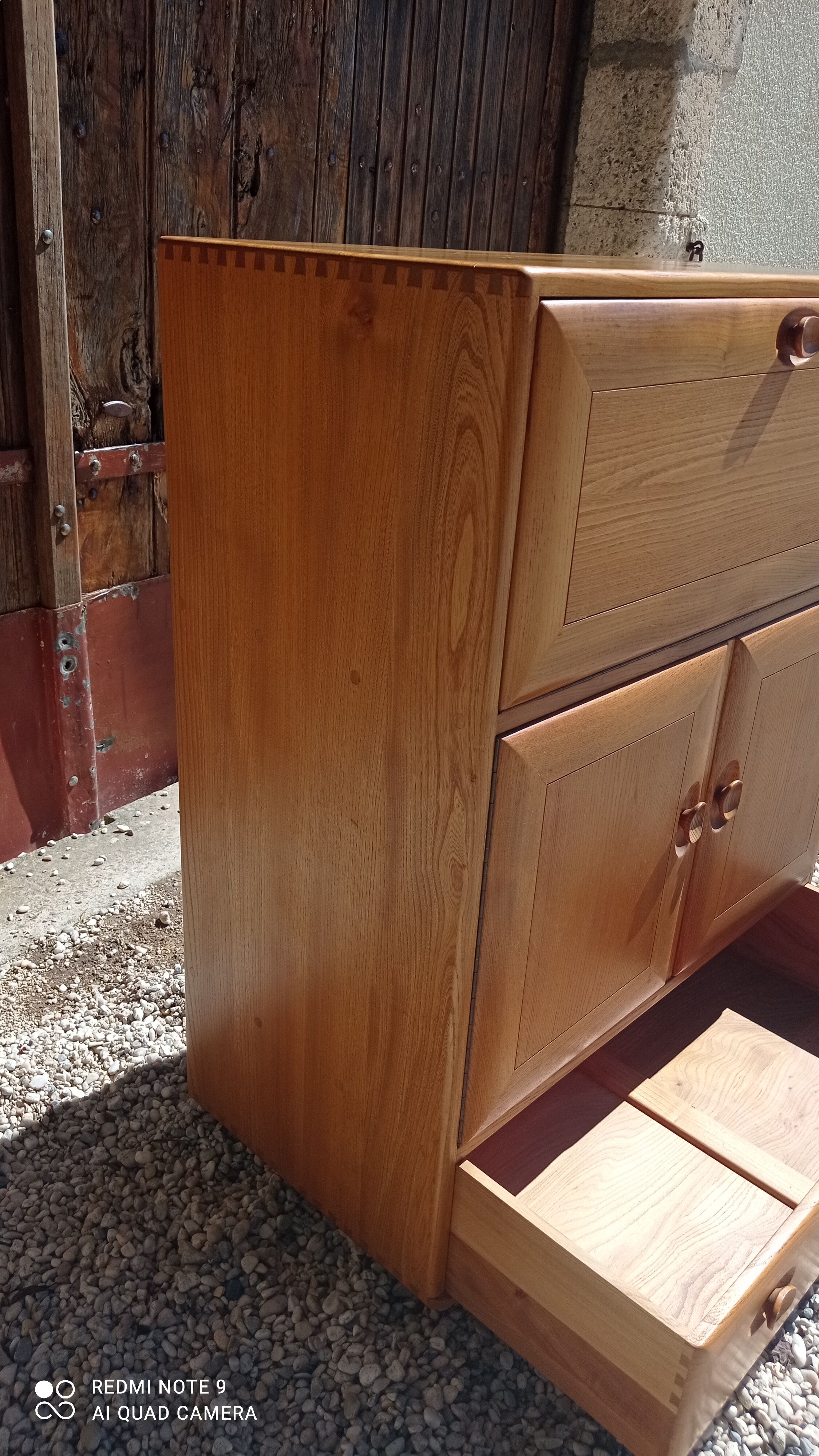 Cabinet à coktail Ercol