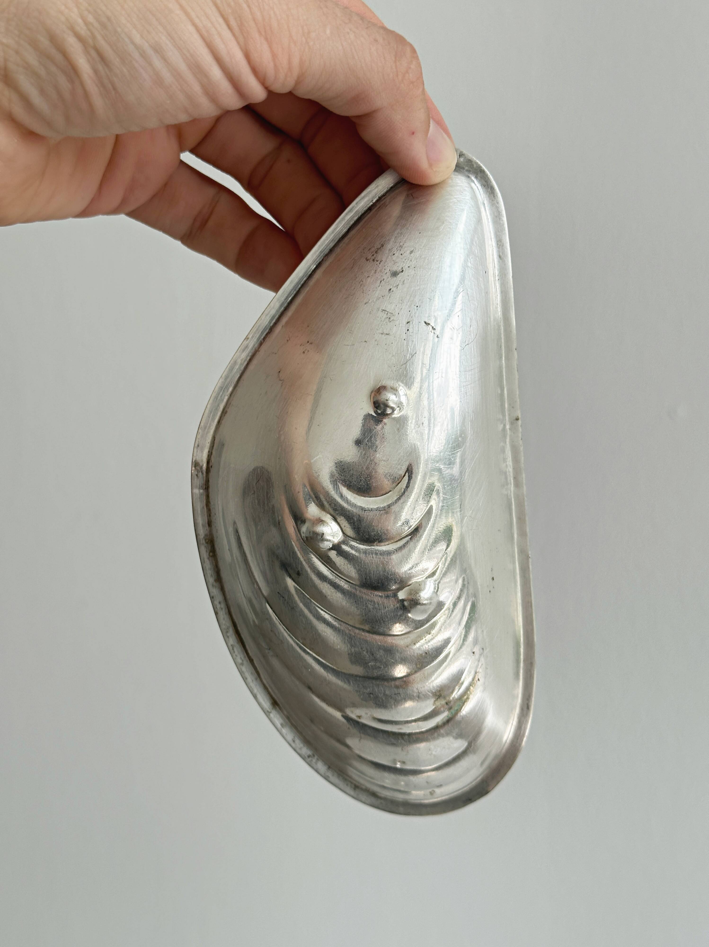 Three vintage silver shell bowls
