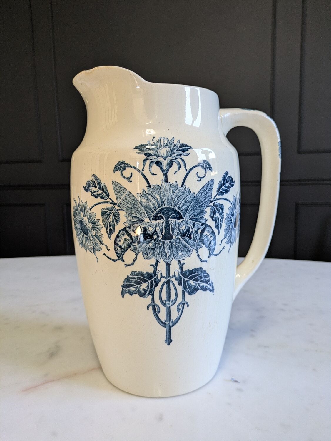 Pichet Longchamp 19th century