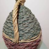 Give me Jeanne protected by a coloured willow.