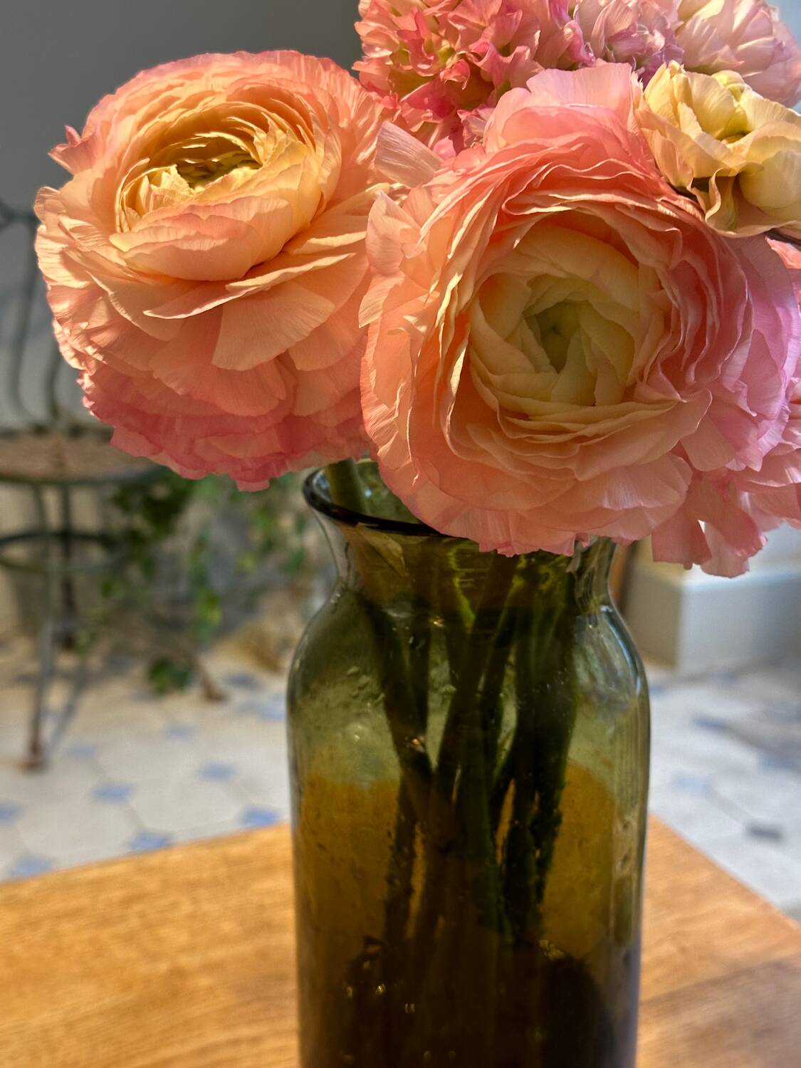 Blown glass vase in green colour