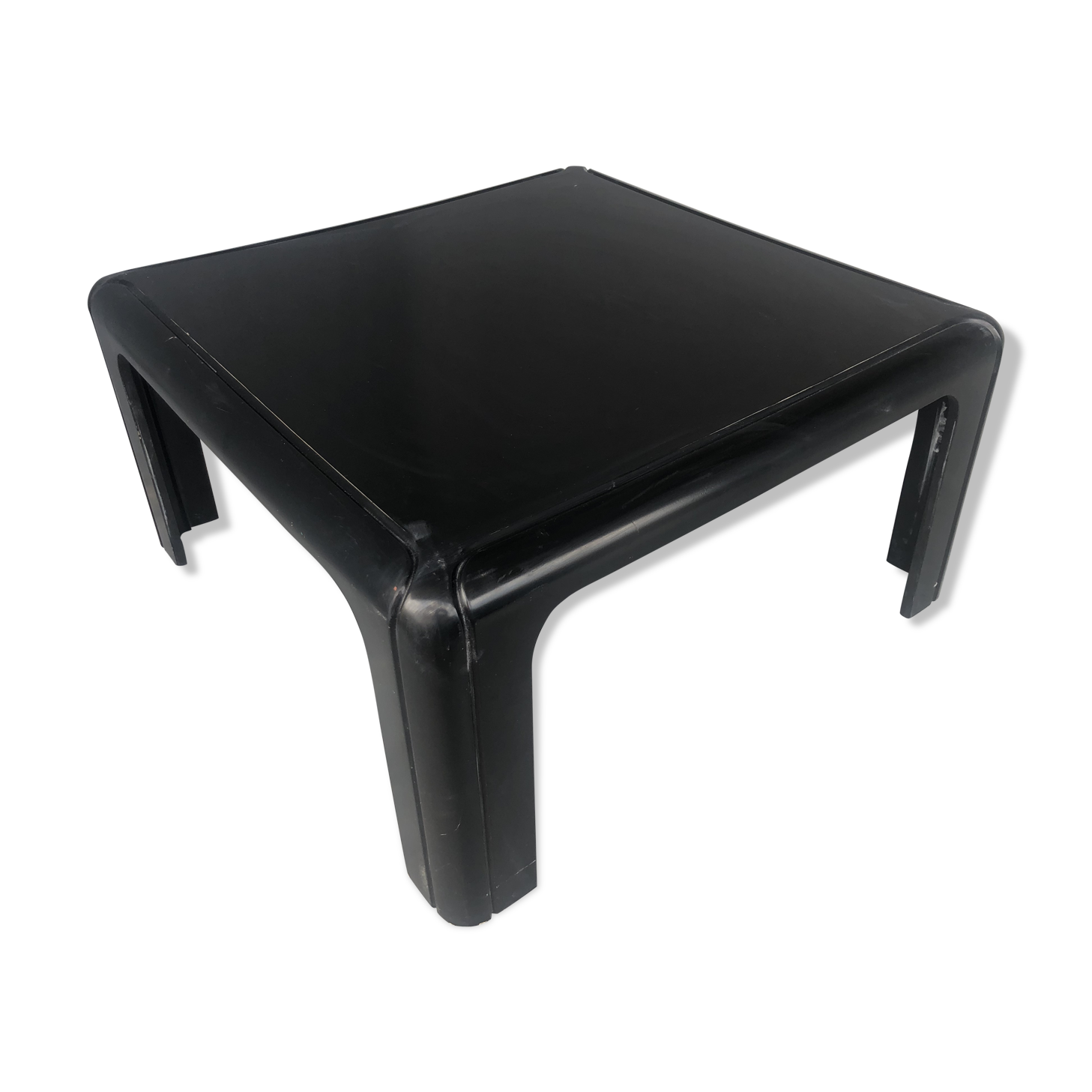 Coffee table of Gae Aulenti by Kartell