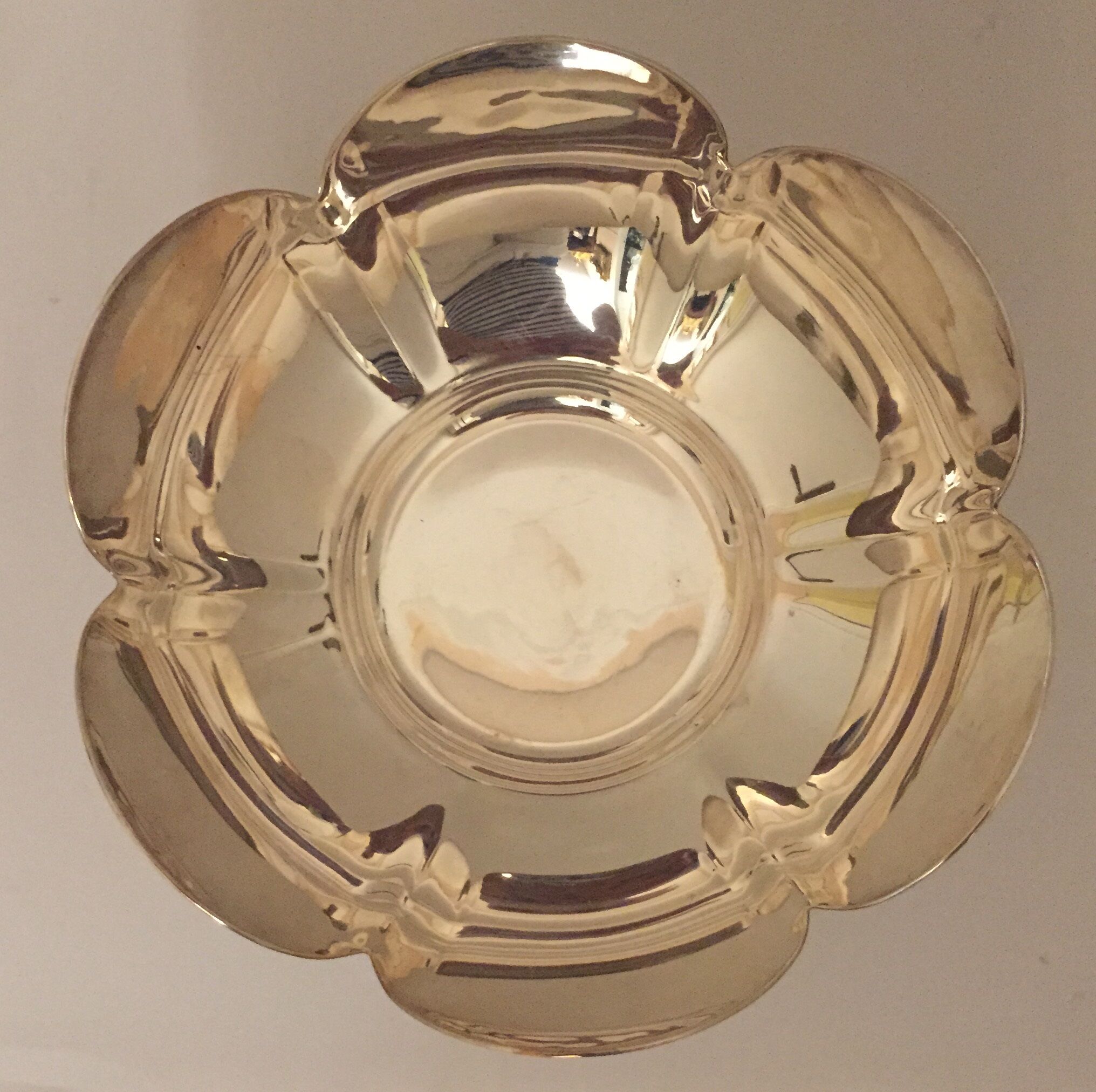 Silver metal cutting