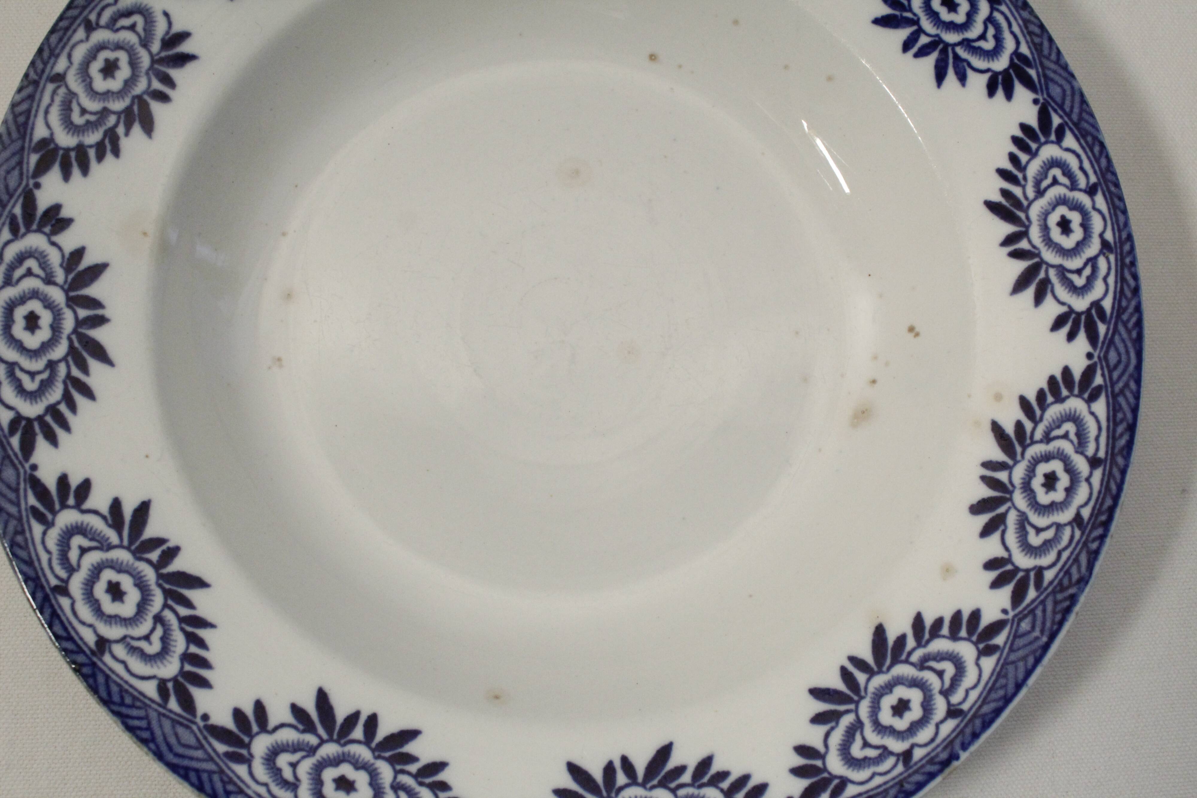 Set of 2 hollow plates Digoin Sarreguemines - Capri model - dark blue flowers