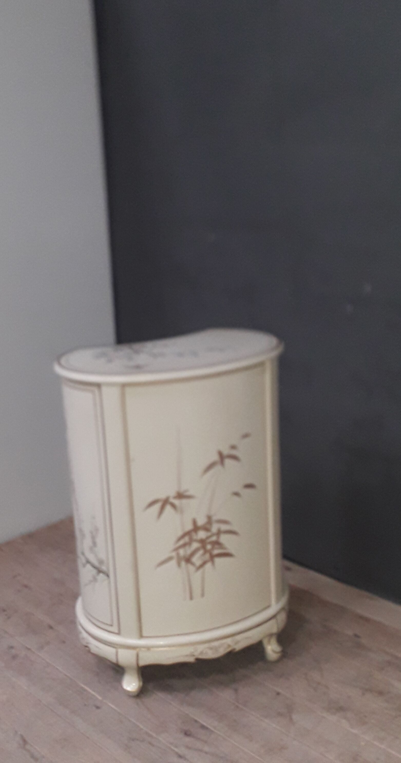 Small piece of drawing furniture