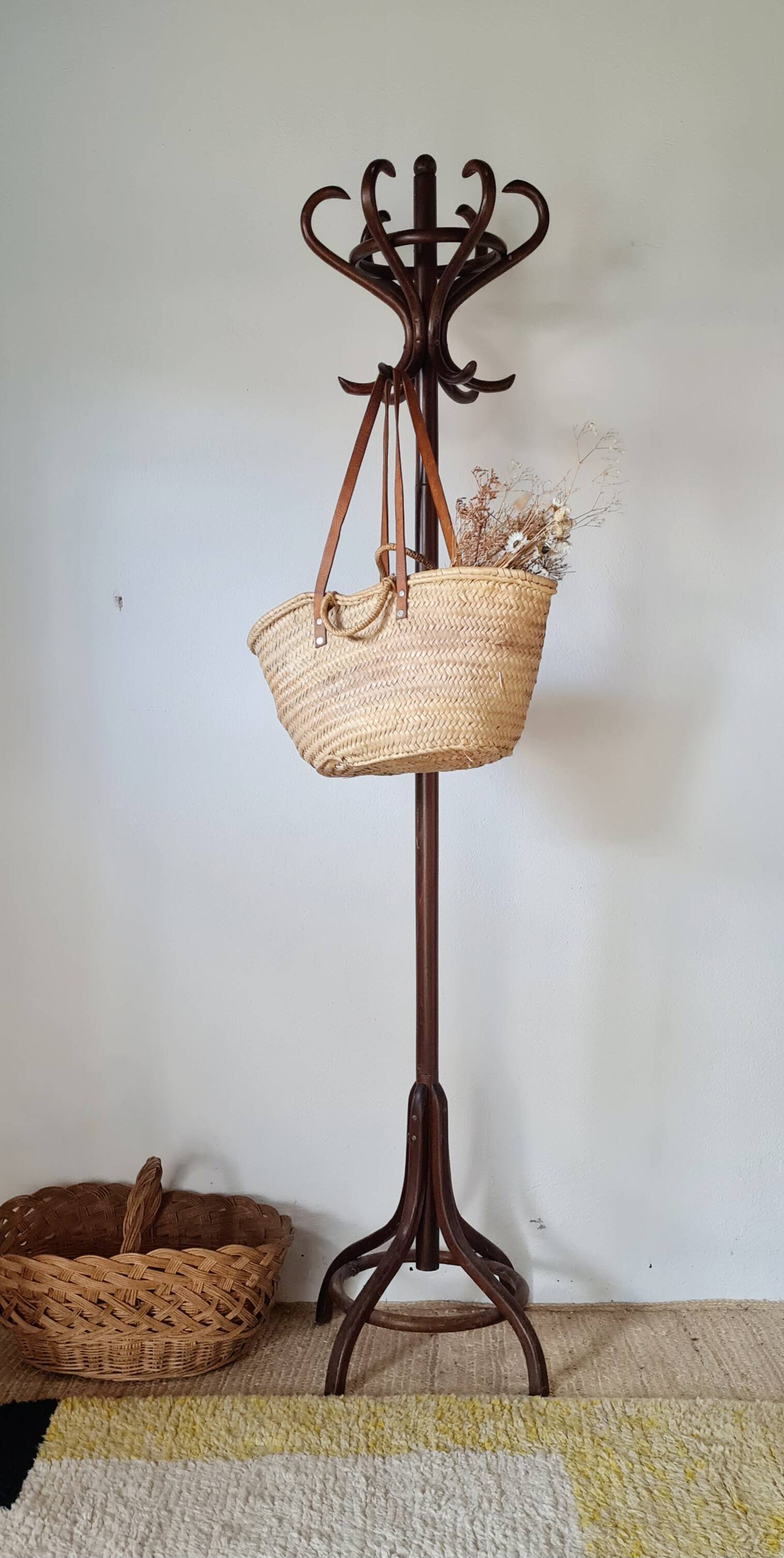 Antique curved wooden coat rack in the Thonet style, 1875.