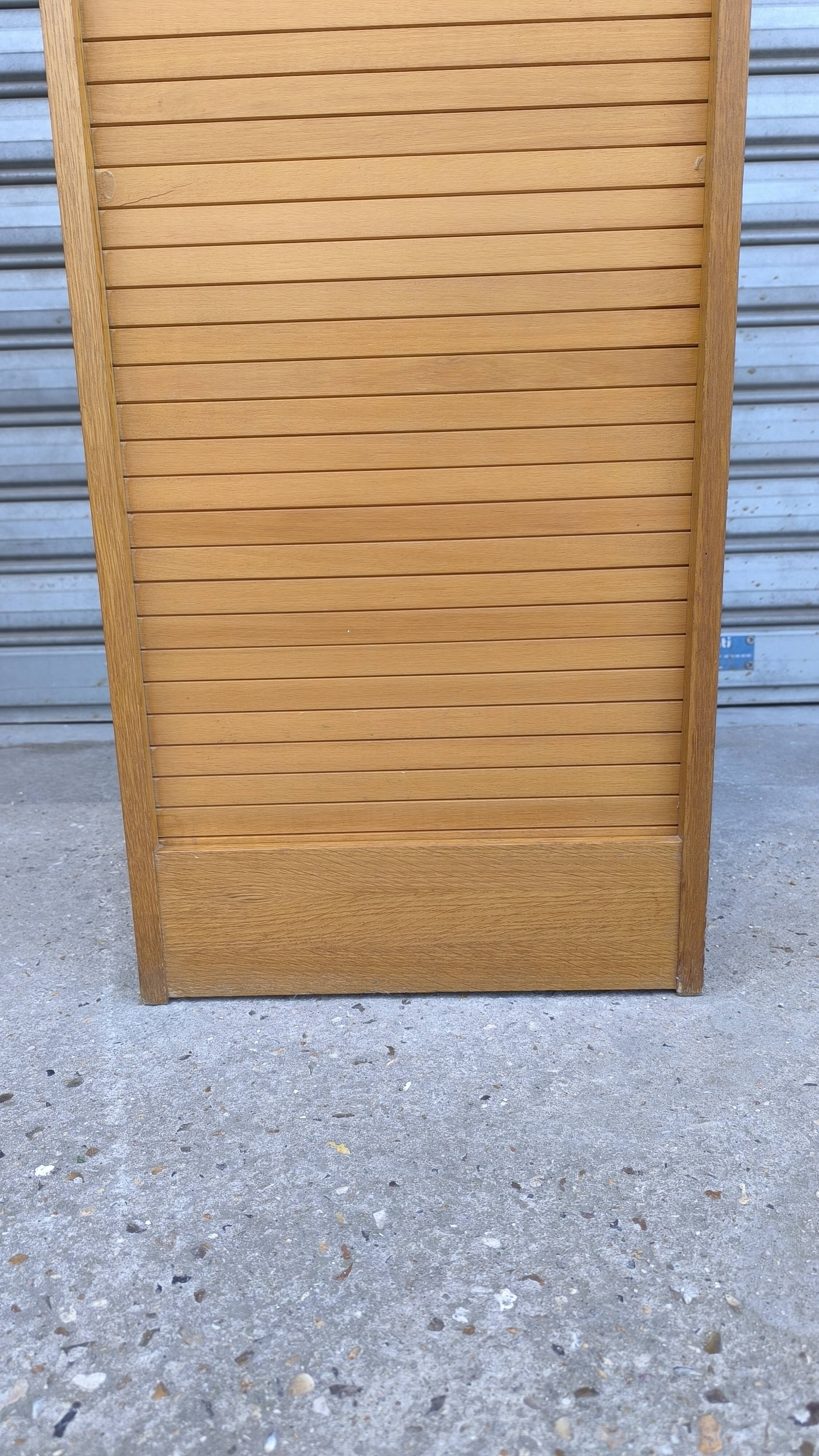 Meuble classeur de notaire en chêne blond 1960