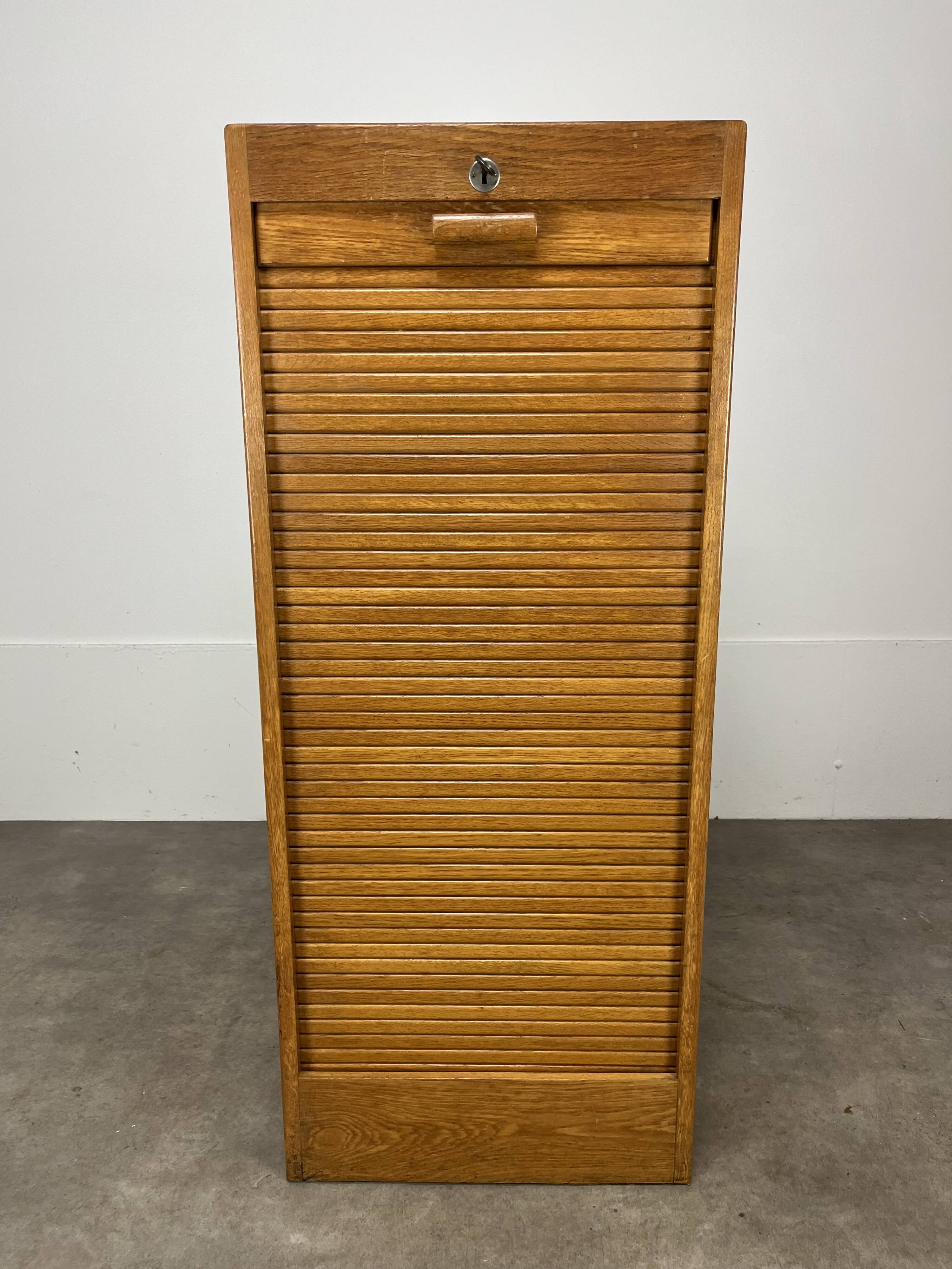 Filing cabinet with curtain, by trade