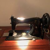 Meuble machine à coudre