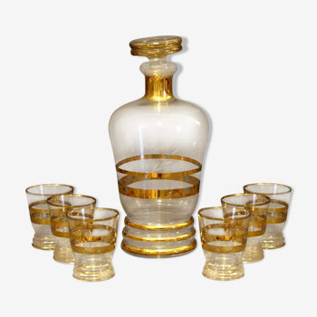 Yellow and gold liqueur service
