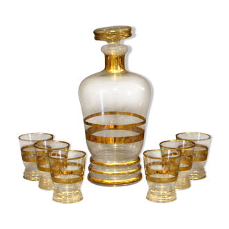 Yellow and gold liqueur service