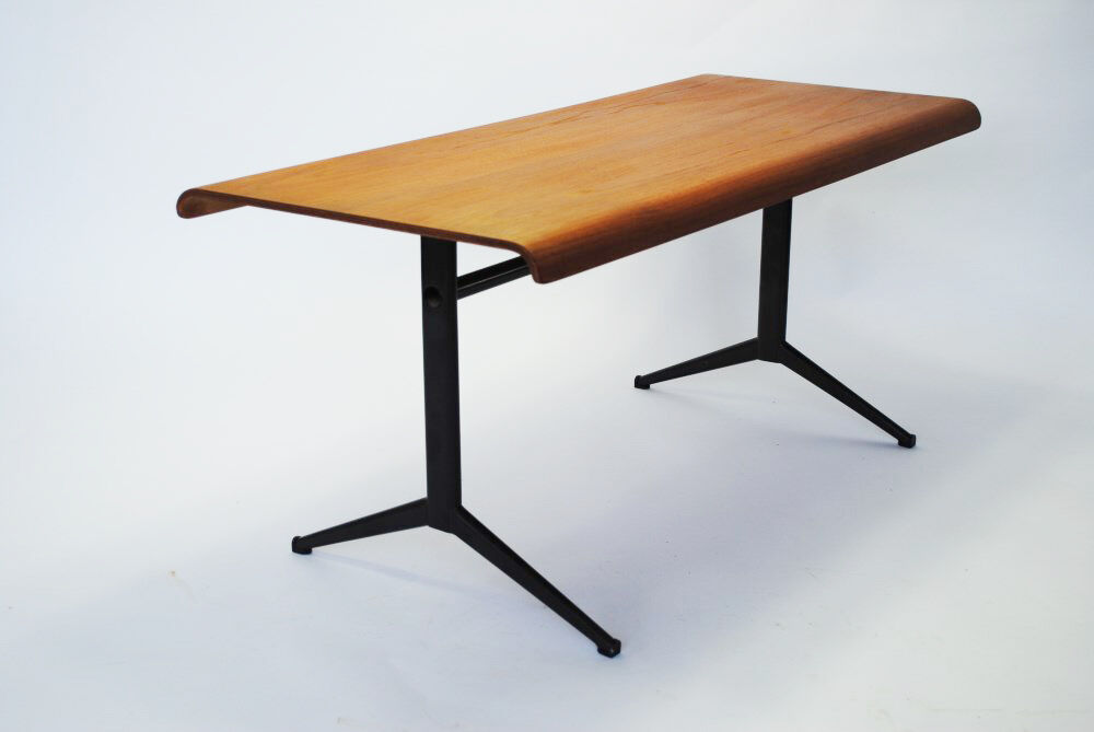 Table low Friso Kramer