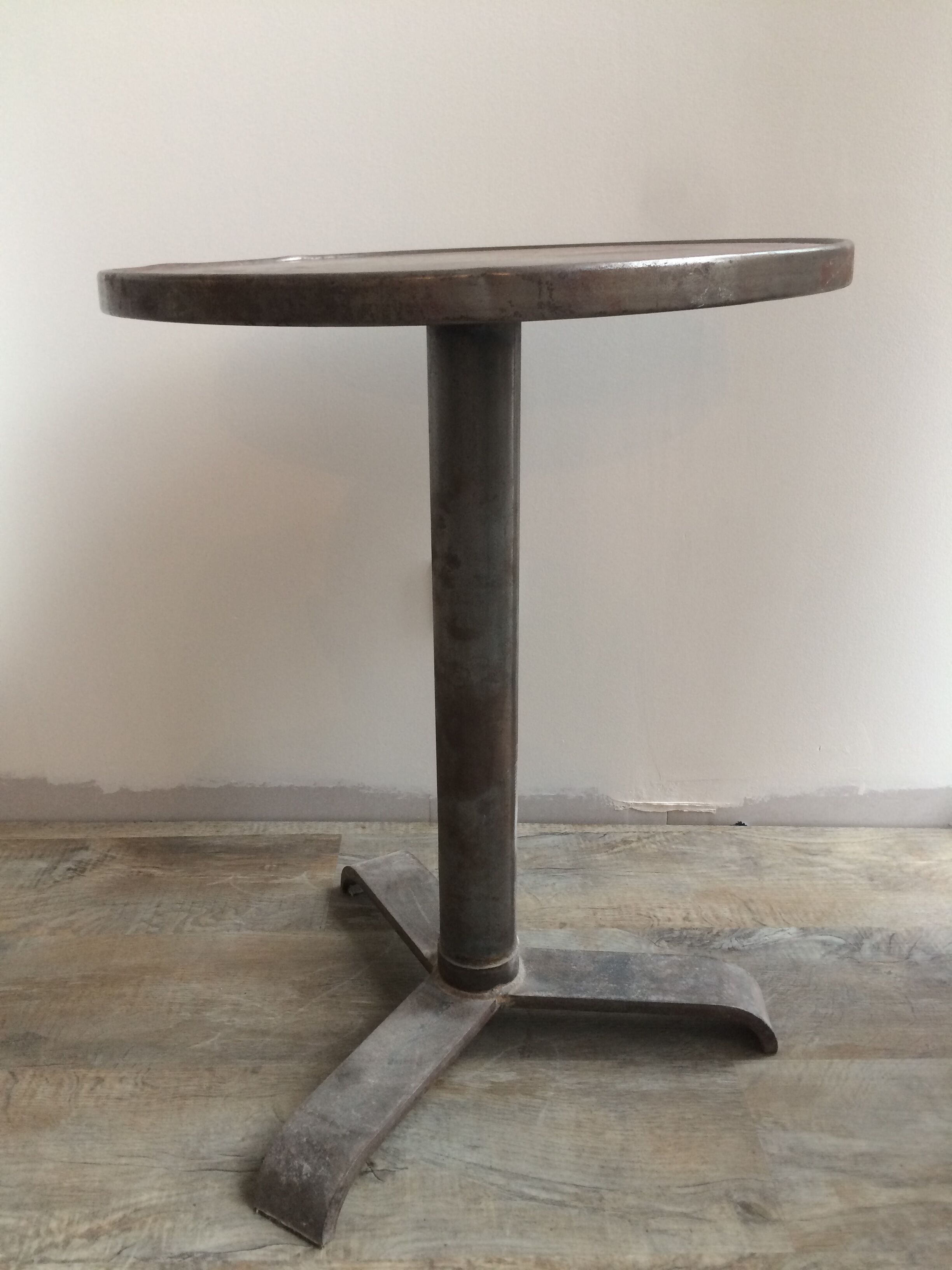 Brasserie terrace table