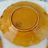 Five plates dessert in dabbling