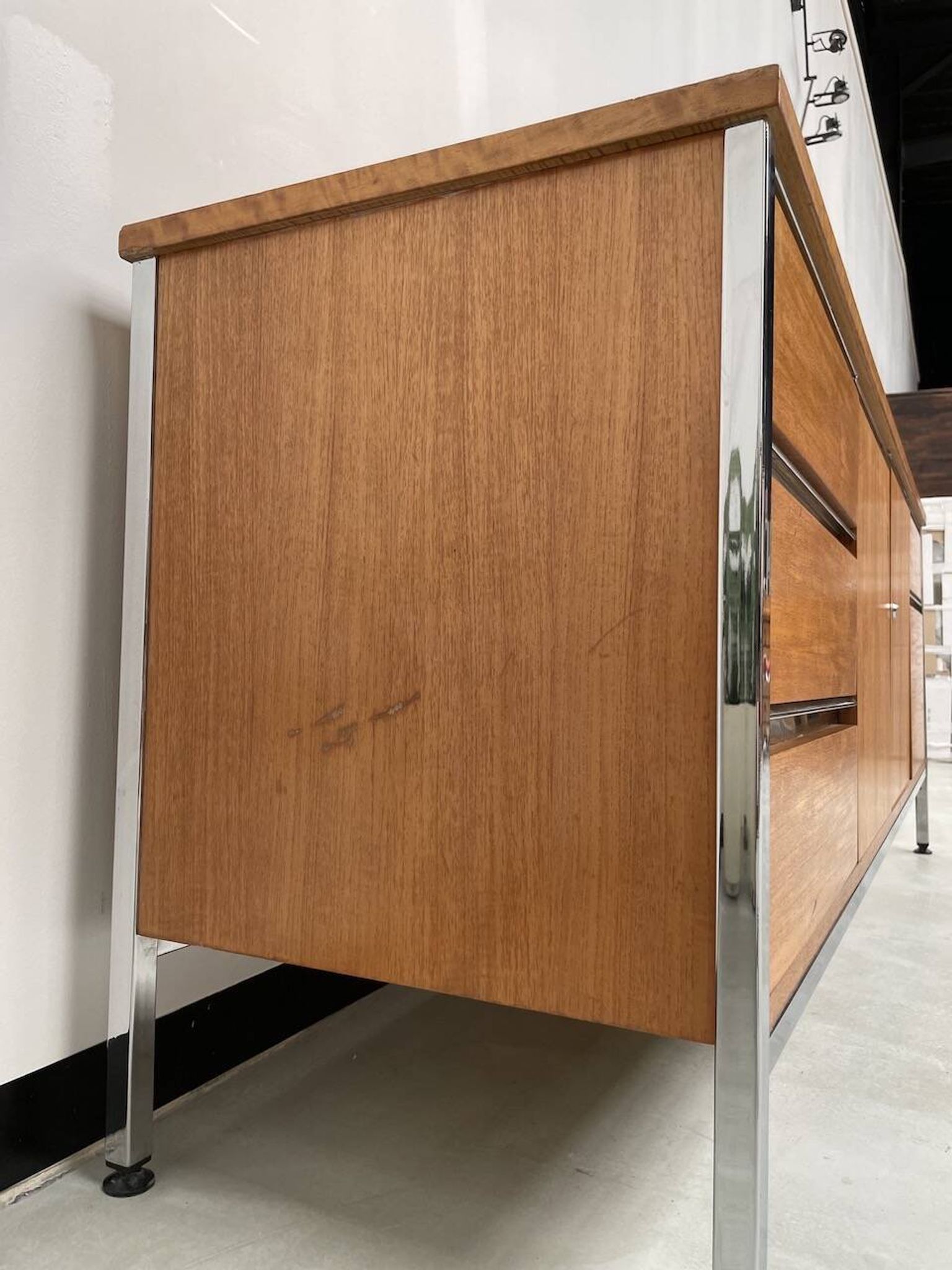 1960s modernist enfilade