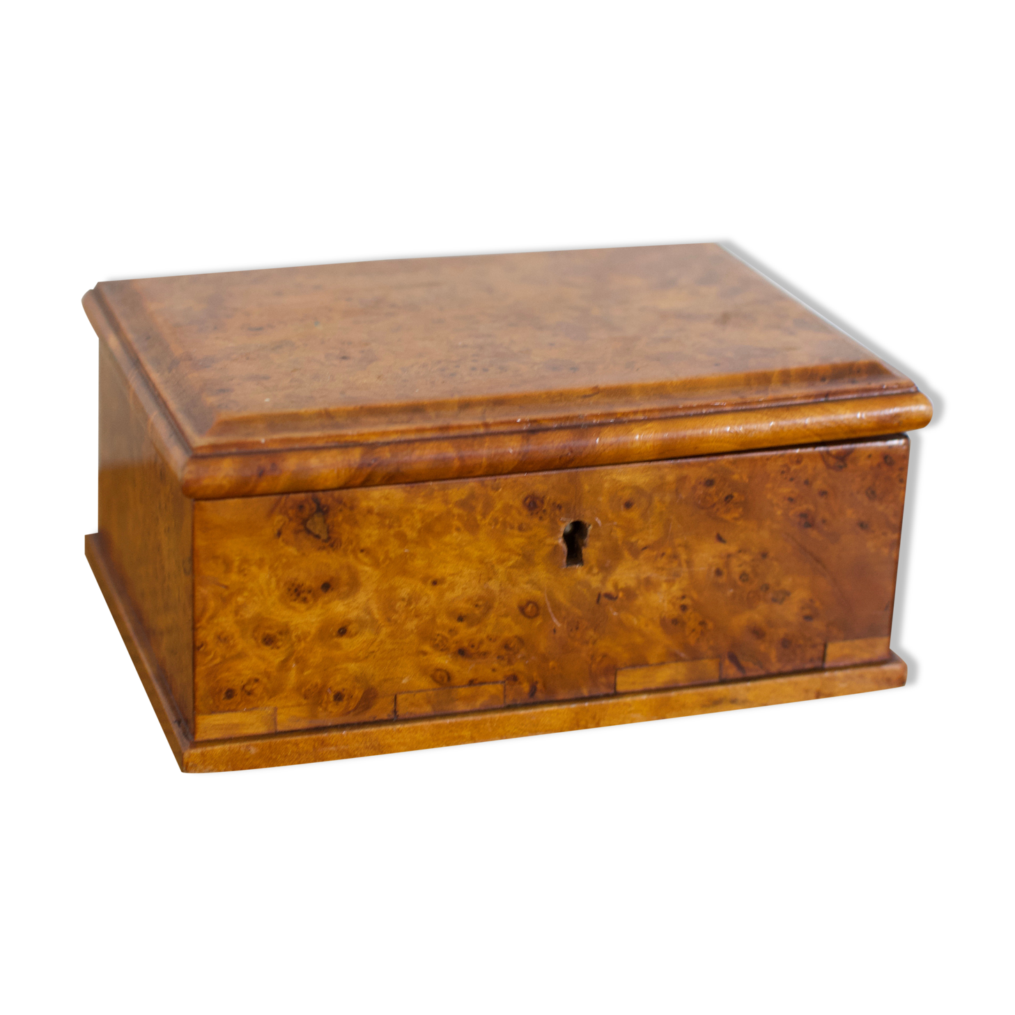 Vintage box in cedar from Morocco