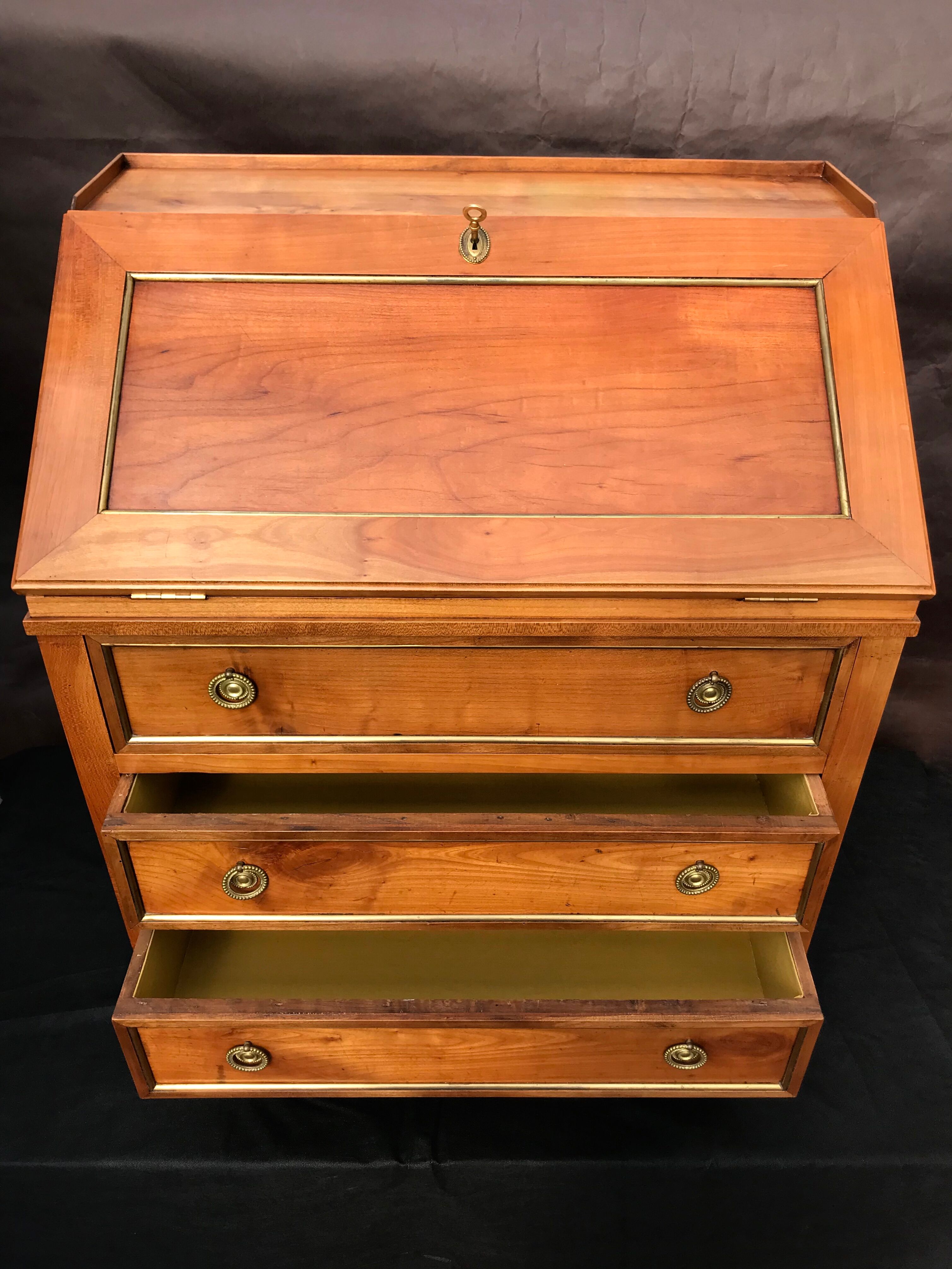 Small secretary English donkey back office Madame 3 drawers