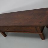 Table basse rustique en châtaignier de style campagnard espagnol du XIXe siècle