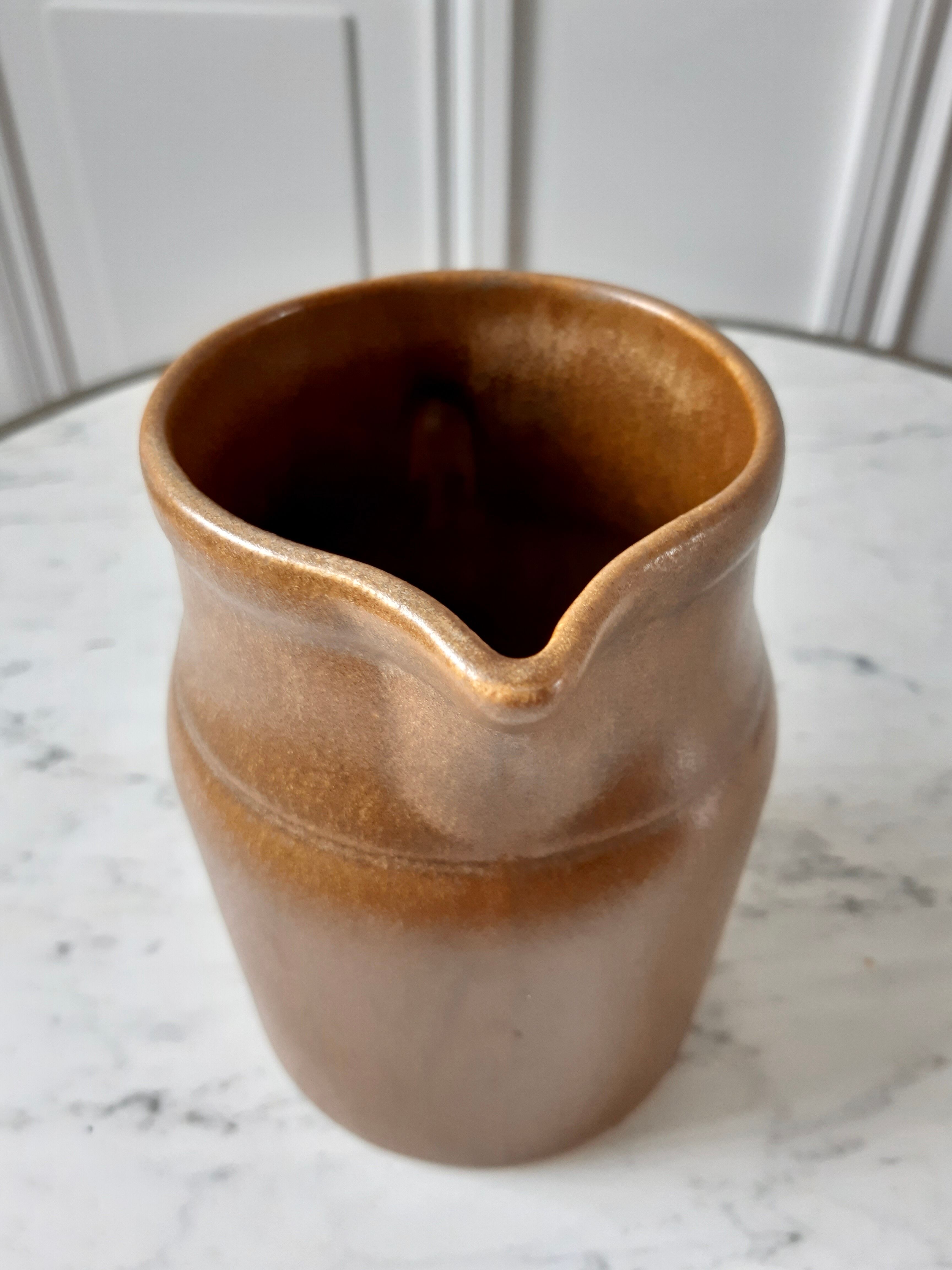 Sandstone pitcher Digoin 70s