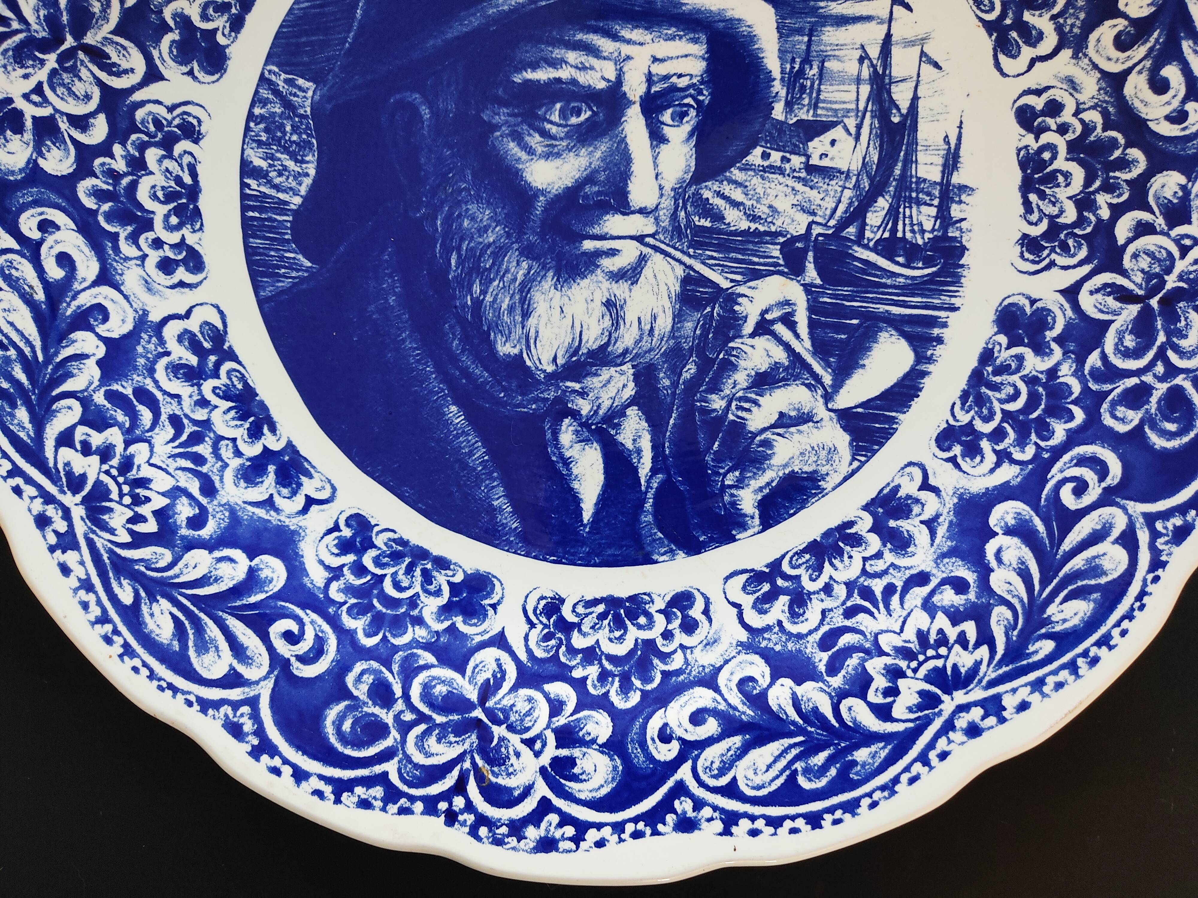 Plat Boch décor de pêcheur 39,5 cm de diamètre