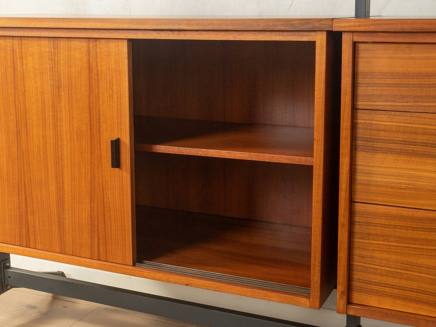 1960s Shelving System | Olof Pira