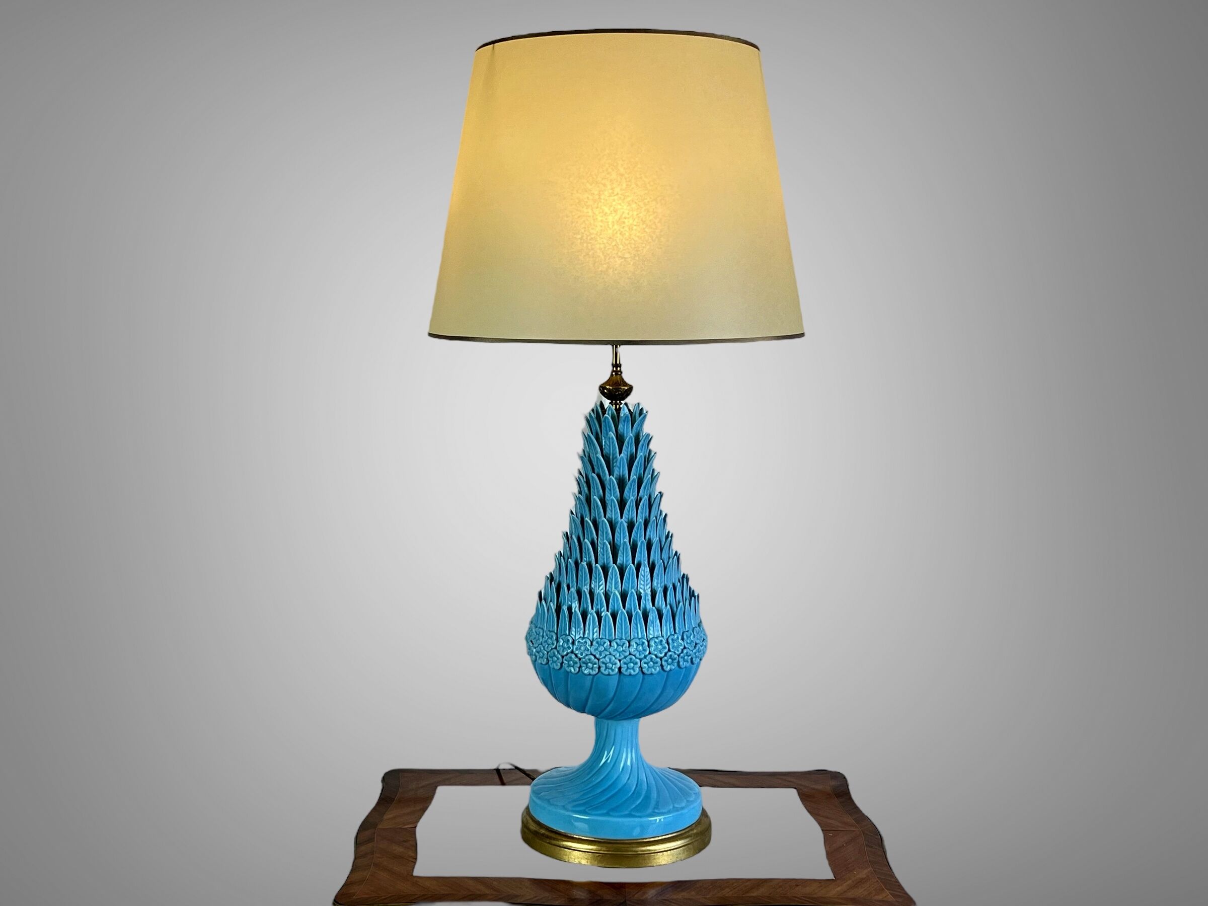 1.05 m pineapple lamp in turquoise ceramic on a gilded wooden base from the 1950s