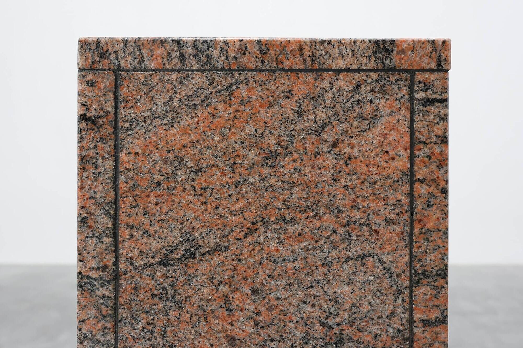 Rectangular red granite pedestal, Belgium, 20th century
