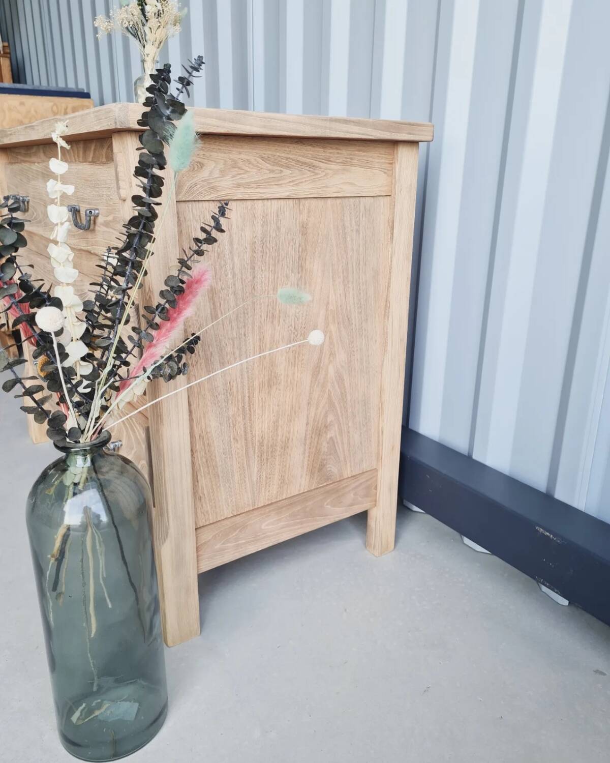 Solid wood chest of drawers