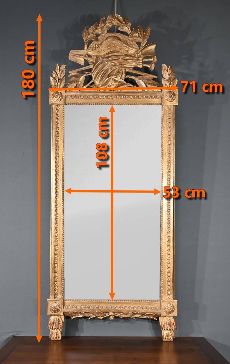 Important gilded wooden mirror, Louis XV period – 1768