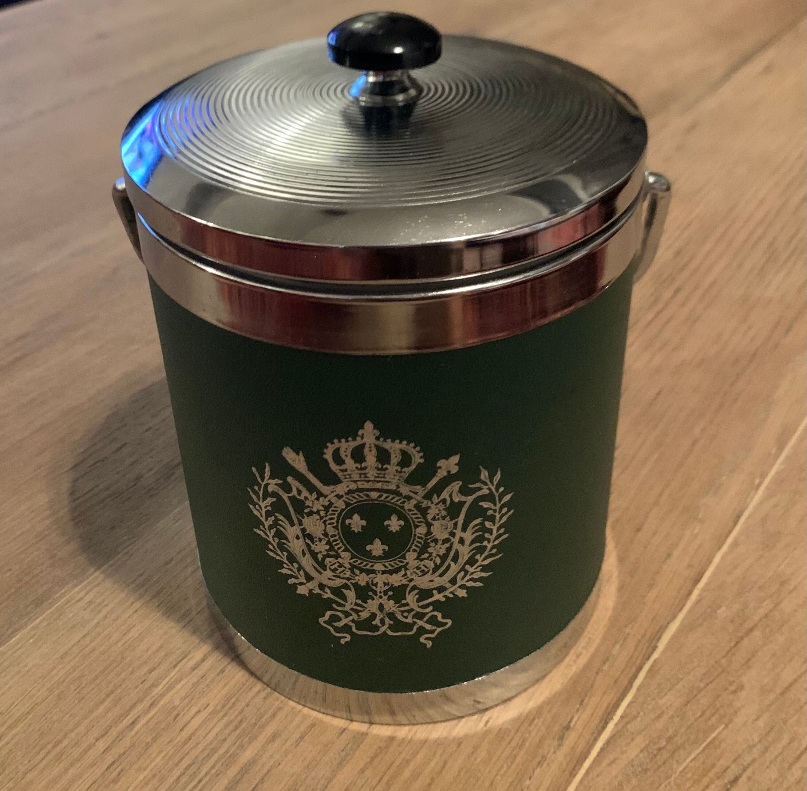 Vintage ice bucket 50