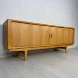 1960s Large Vintage Danish Mid-Century Oak Sideboard by Dyrlund
